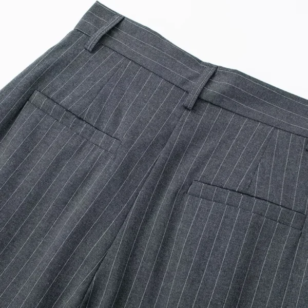 Women's Elegant Old Money Trousers - Image 12